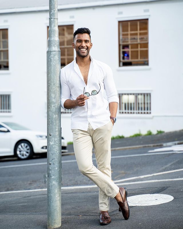 man wearing White shirt, Beige chinos & Brown loafers