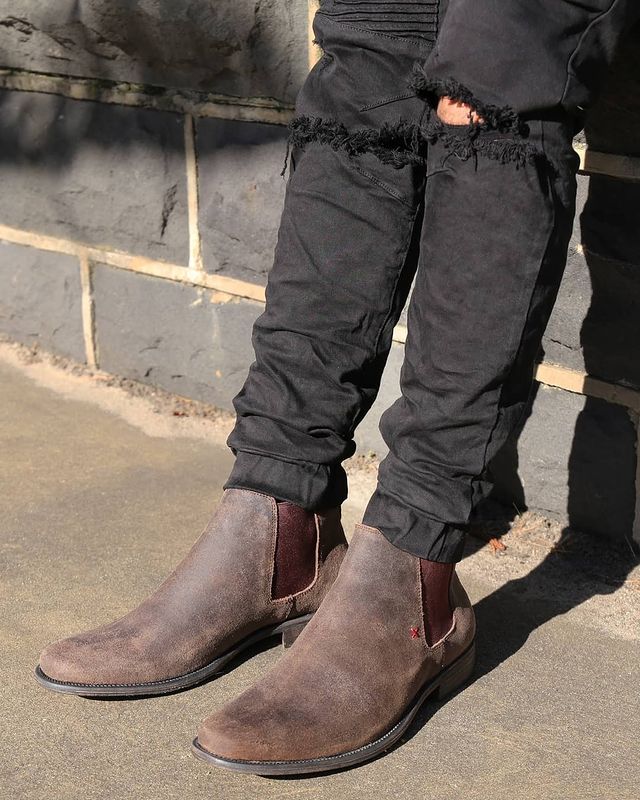 Chelsea boots with cargo pants